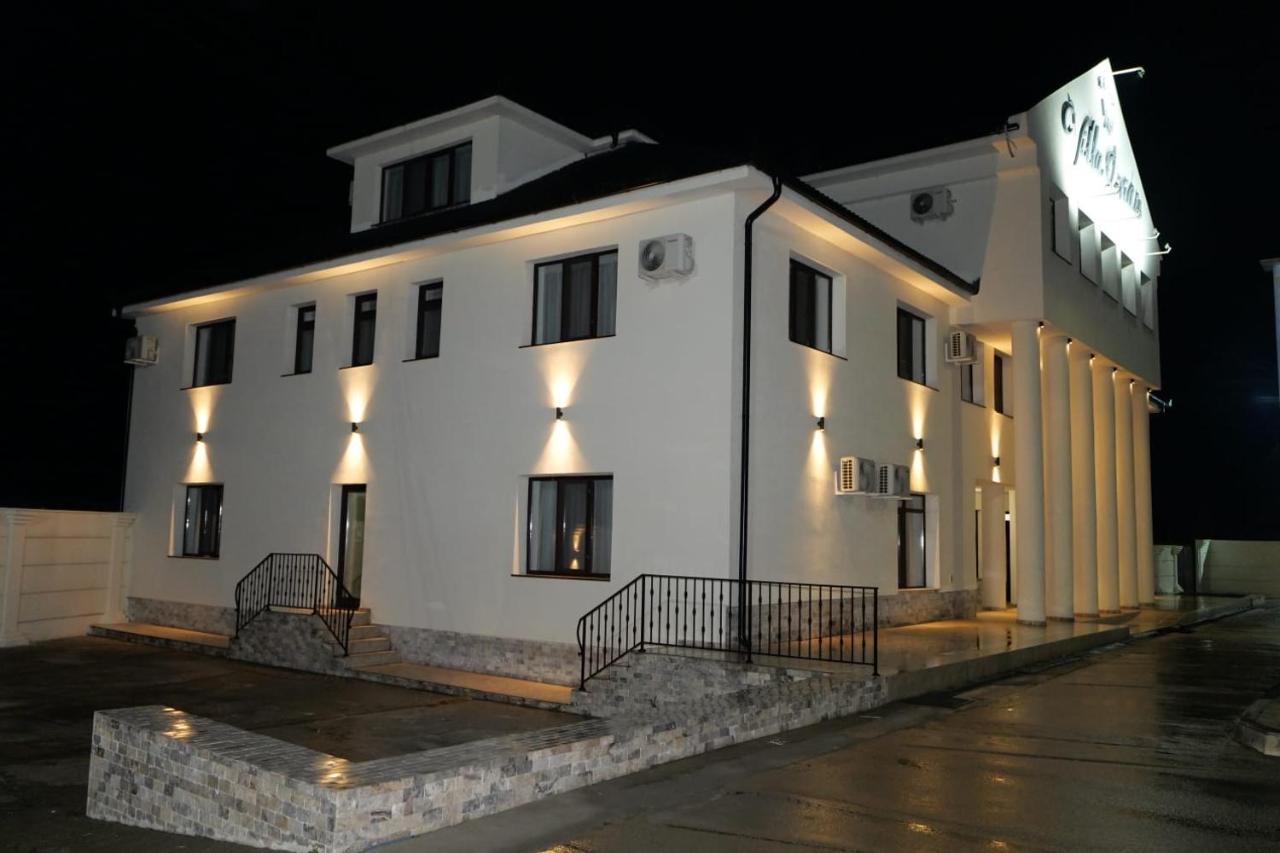 Hotel Villa Ovidiu Drobeta Turnu Severin Exterior foto